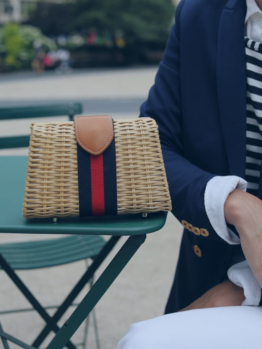 NWOT J. McLaughlin Women’s Olivia Natural Navy Red Stripe Wicker Woven Clutch